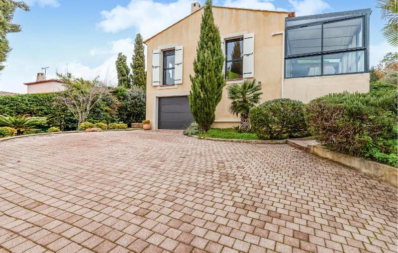 Cozy Home In Six-Fours-Les-Plages - image 10