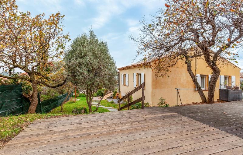 Cozy Home In Six-Fours-Les-Plages - image 31