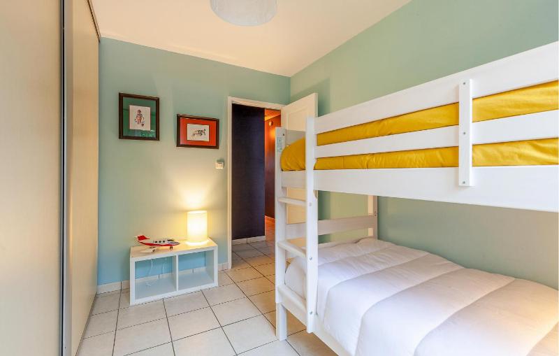 Cozy Home In Six-Fours-Les-Plages - image 32