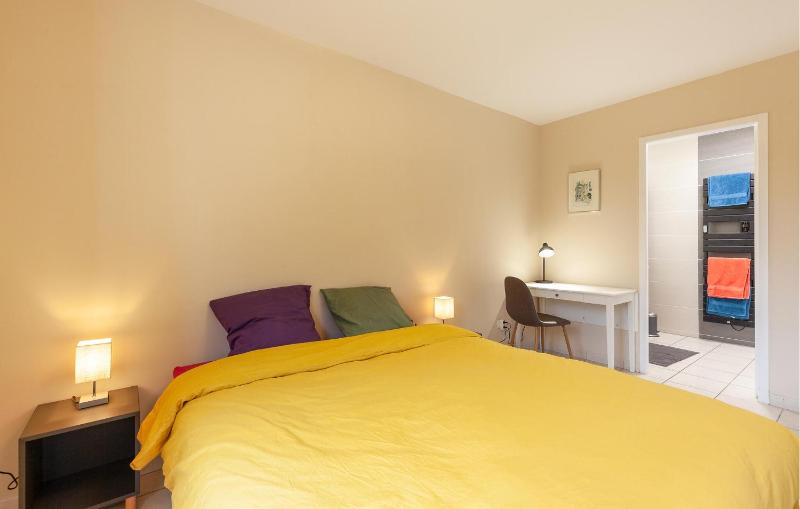 Cozy Home In Six-Fours-Les-Plages - image 19
