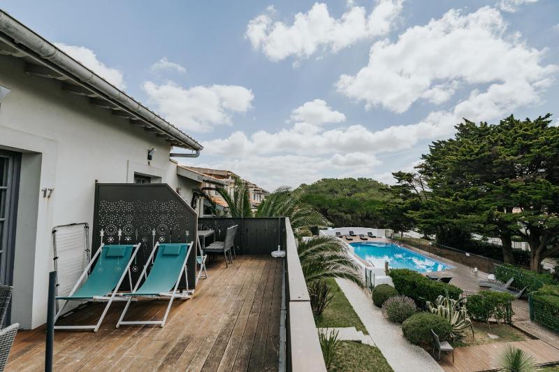 One-Bedroom Apartment (2 - 4 Adults) image 3