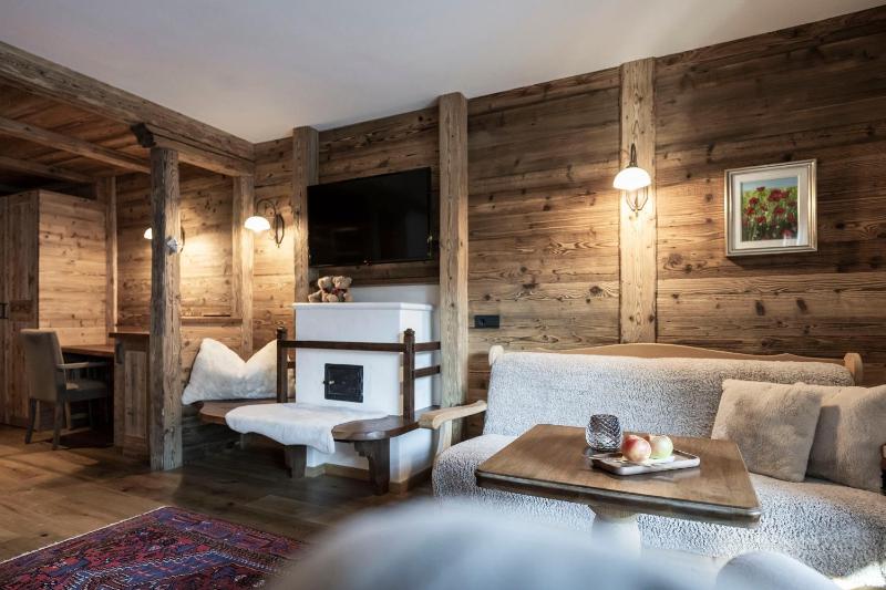 Junior Suite with Balcony image 4