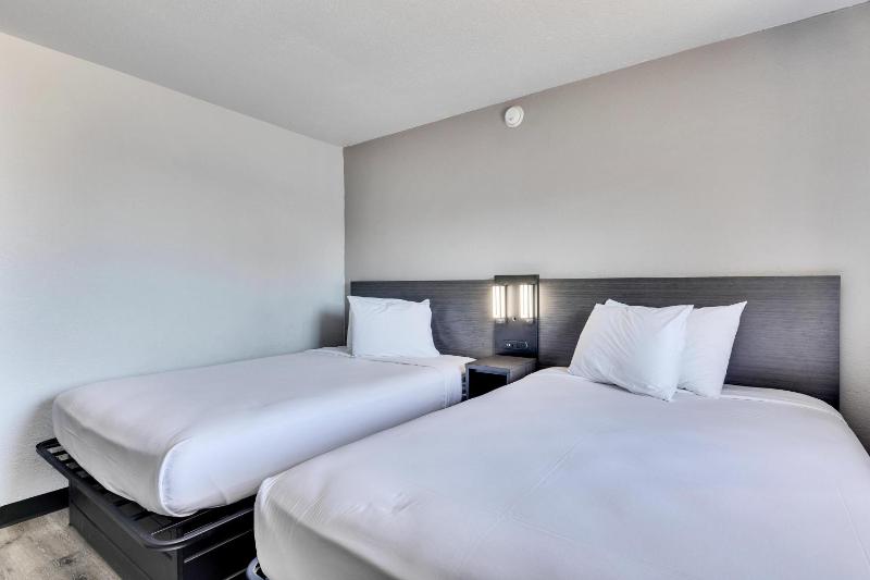 Double Room - Disability Access image 2