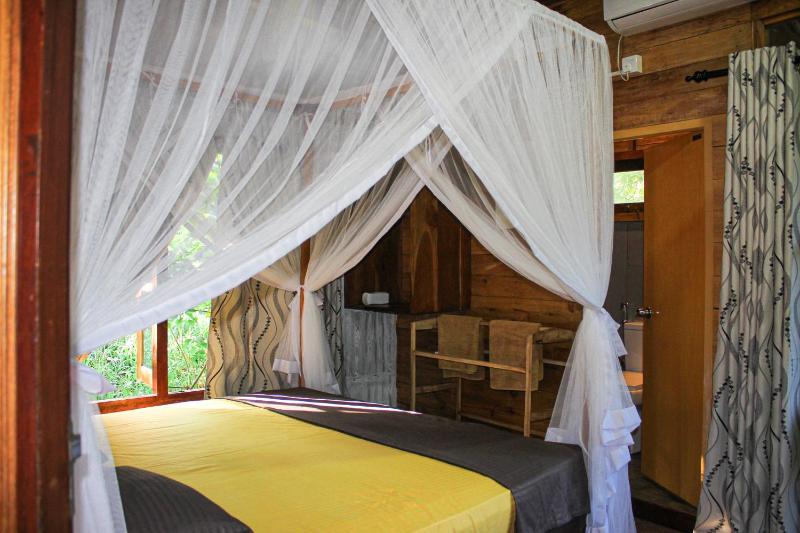 Seasons Four Jungle Treehouse - image 11