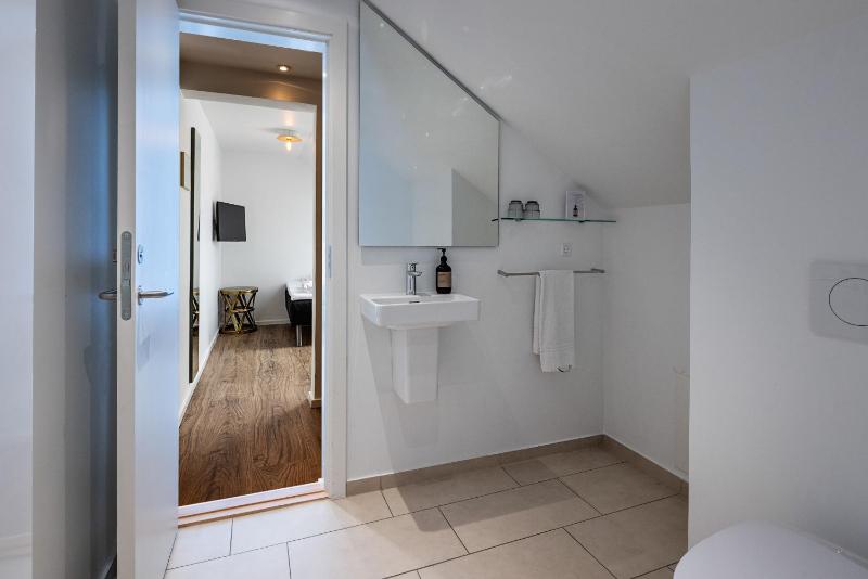 Standard Double Room image 1