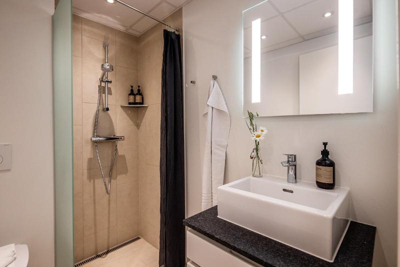 Single Room image 3