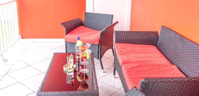 Maison charmante Le Moule avec piscine partagée - image 2