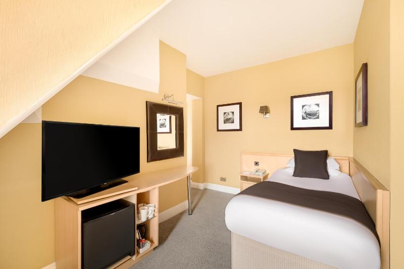Single Room image 1