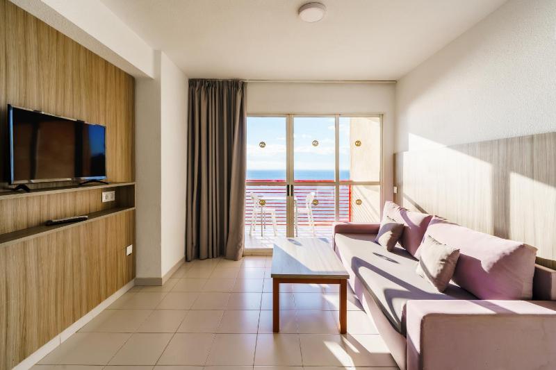 Apartamentos El Faro By Mc - image 8
