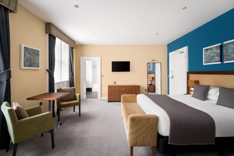 Superior Double Room image 4