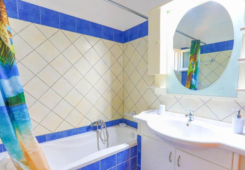 Two-Bedroom Apartment 2 image 3