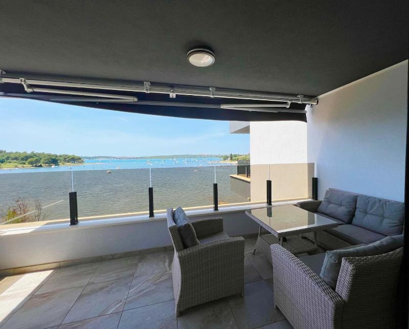 Apartment JASMIN with sea view - image 20