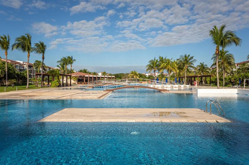 NEW !! Casa Miramar Ocean View 325 S apts - image 24