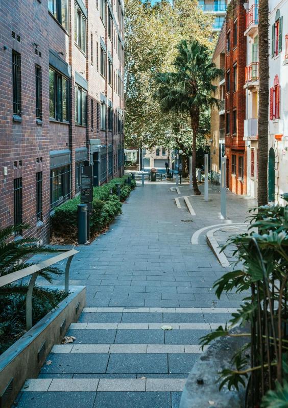 Oversized Potts Point Studio - image 2