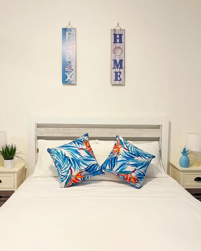 5 Star Villa minutes from Airport and Beaches - image 23