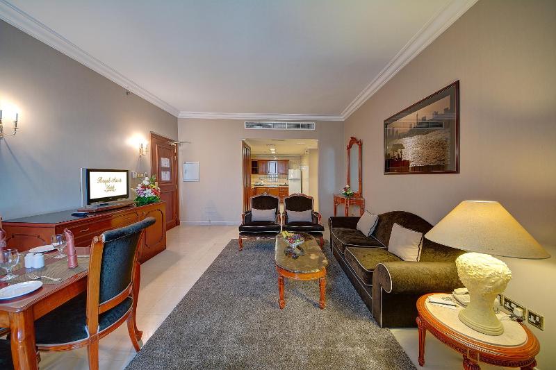 Two-Bedroom Suite image 2