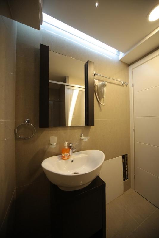Deluxe Double Room (2 Adults + 1 Child) image 2