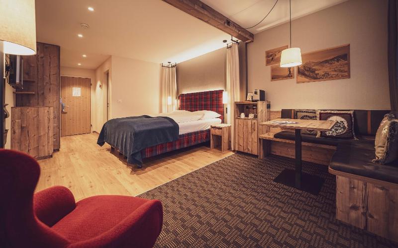 Superior Double Room image 1