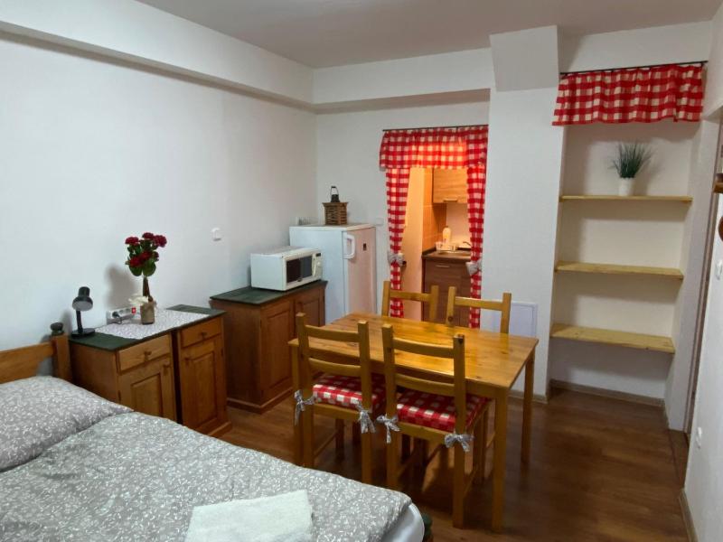 Apartmány U rybníka - image 14