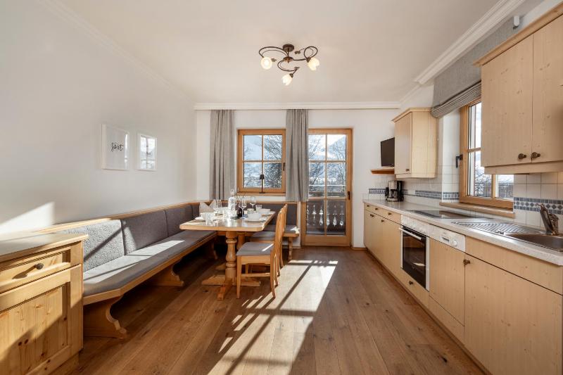 Apartment (4 Adults) image 4