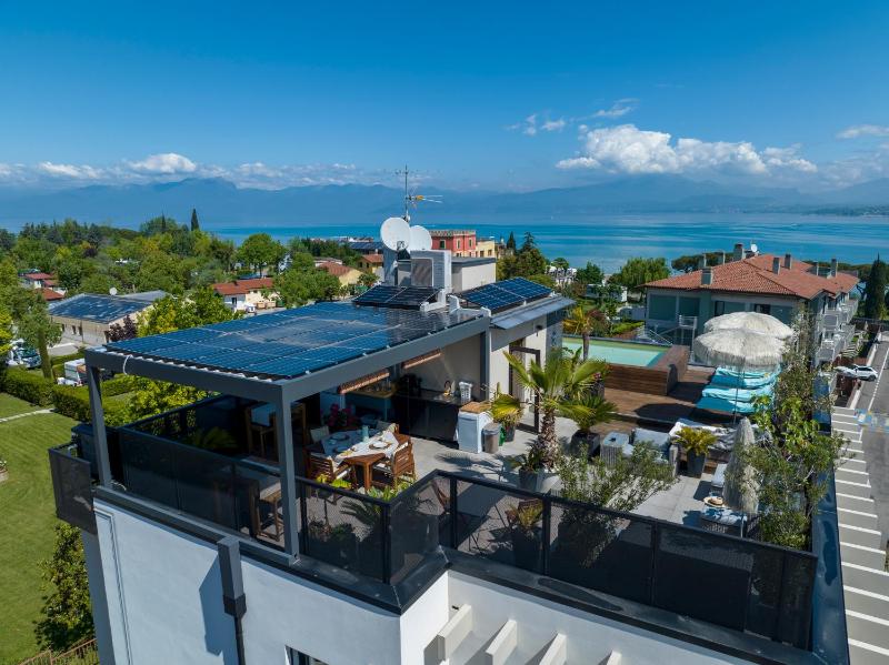 Plaza Lago di Garda Rooms - Rooftop Lakeview & Jacuzzi - image 35