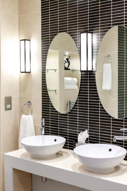Suite image 3