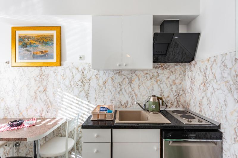 Two-Bedroom Apartment with Sea View image 3