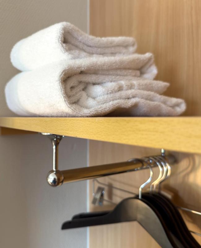 Standard Triple Room image 2