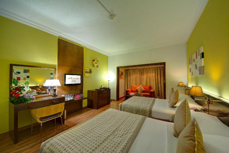 Executive Room image 3