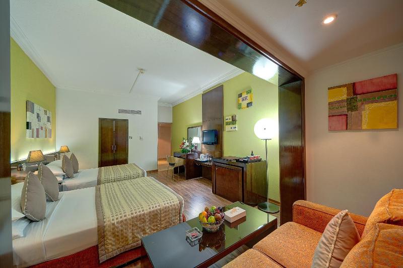 Executive Room image 2