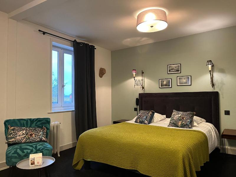 Comfort Room on the Historic District or Bay Side image 1