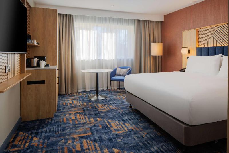 DoubleTree by Hilton Coventry - image 24
