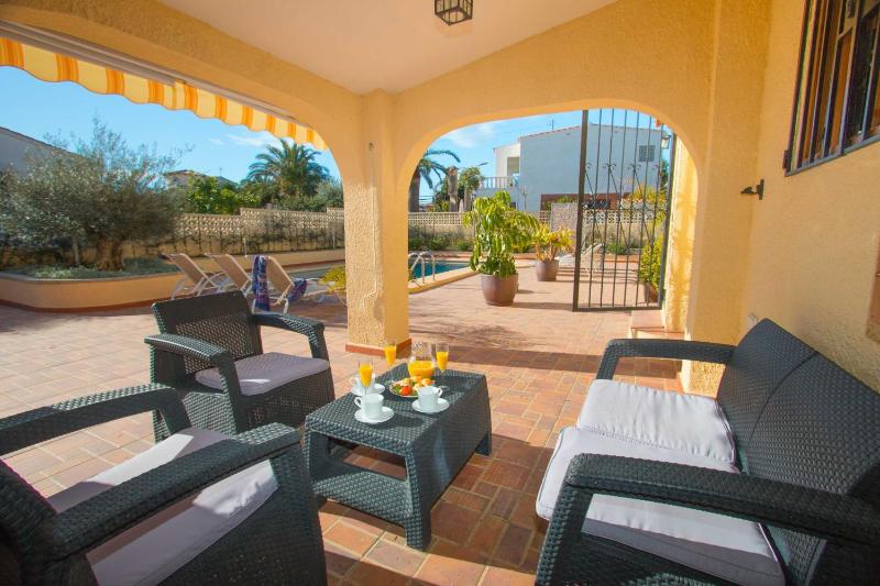 Villa Ebro - PlusHolidays - image 13