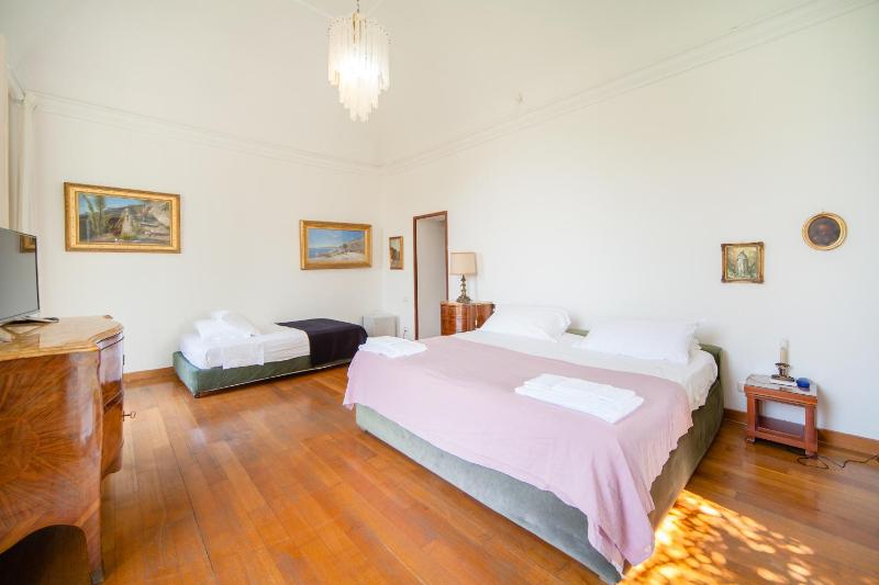 Deluxe Triple Room with Sea View image 1