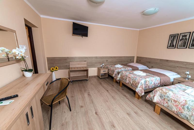 Triple Room image 2