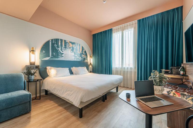 Renewed Privilege Family Room