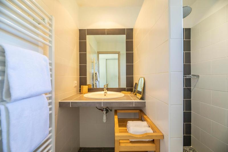 One-Bedroom Villa with Sea View image 2