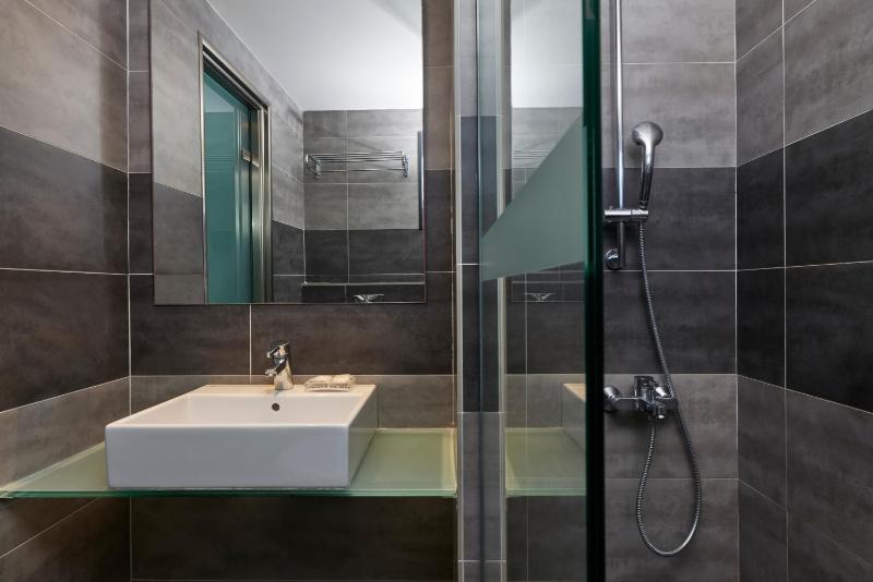 Superior Double or Twin Room with Sea View image 2