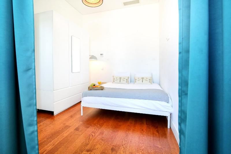 Lovely Faro Apartment - image 10