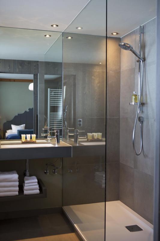 Double Room with View image 4