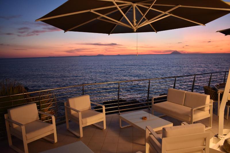Junior Suite with Sea View image 4
