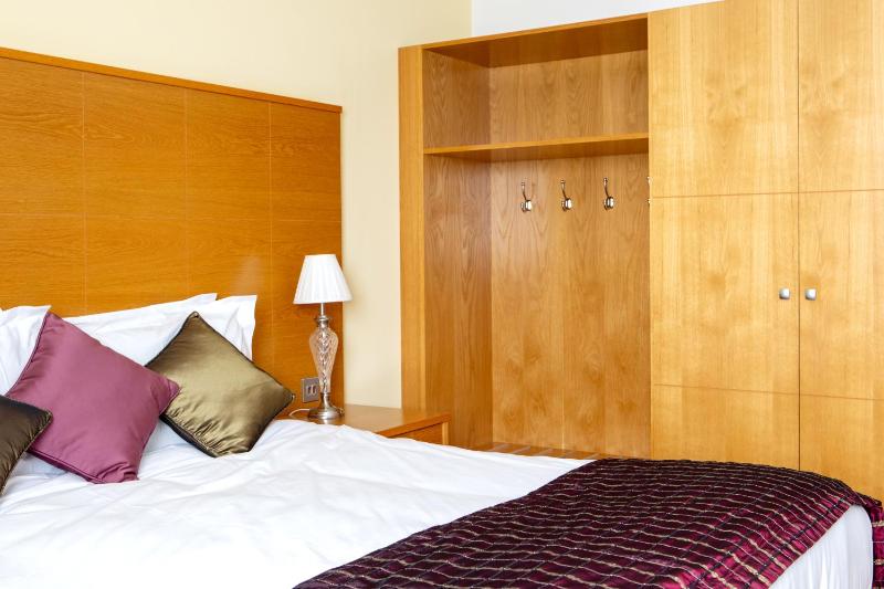 Double Room image 4