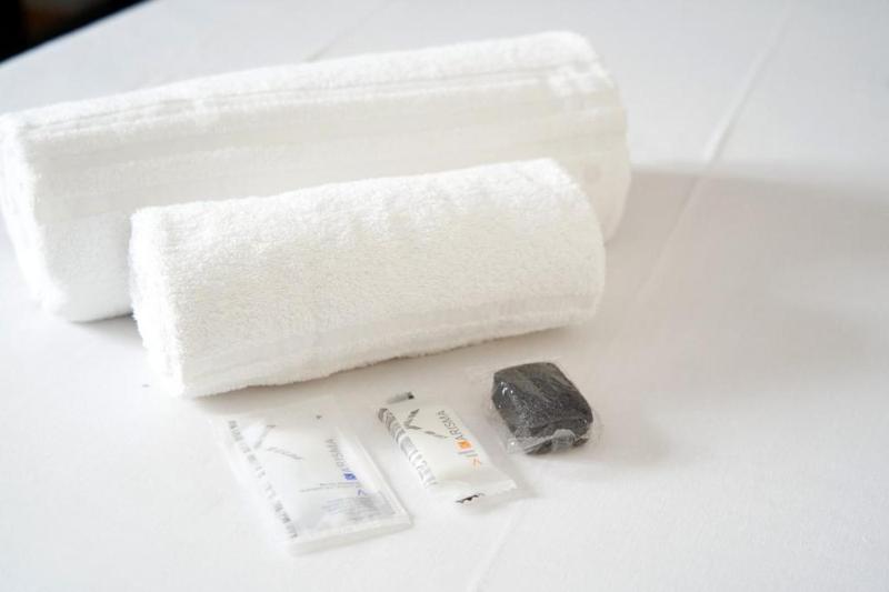 Deluxe Quadruple Room image 4