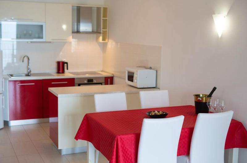 Apartments Škarpa - image 24