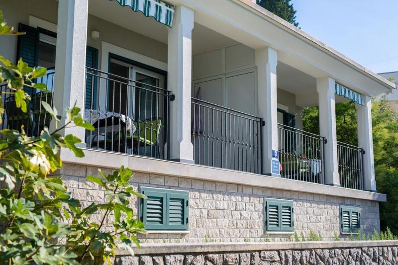 Apartments Škarpa - image 32