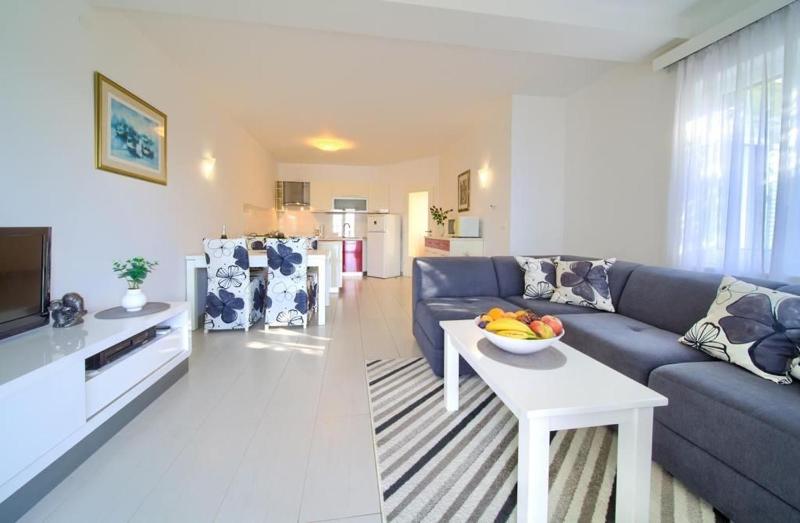 Apartments Škarpa - image 48