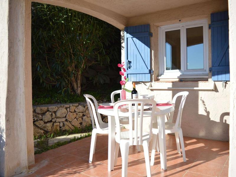 Apartment (6 Adults) image 4