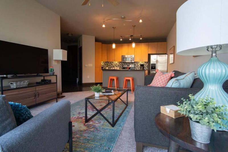 One-Bedroom Apartment image 4
