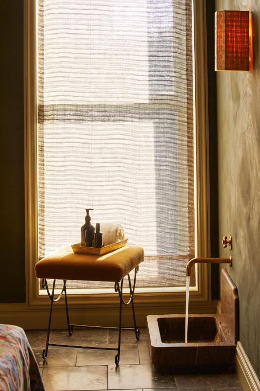 The Hotel Chelsea - image 4