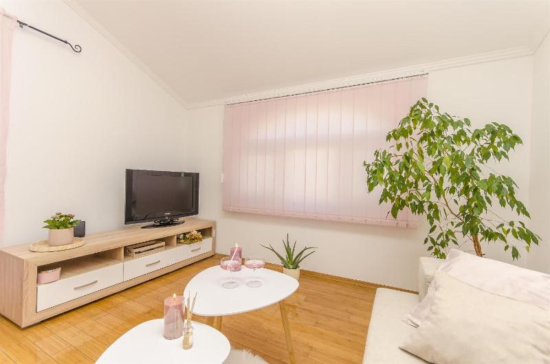 Apartment Chiara - image 28